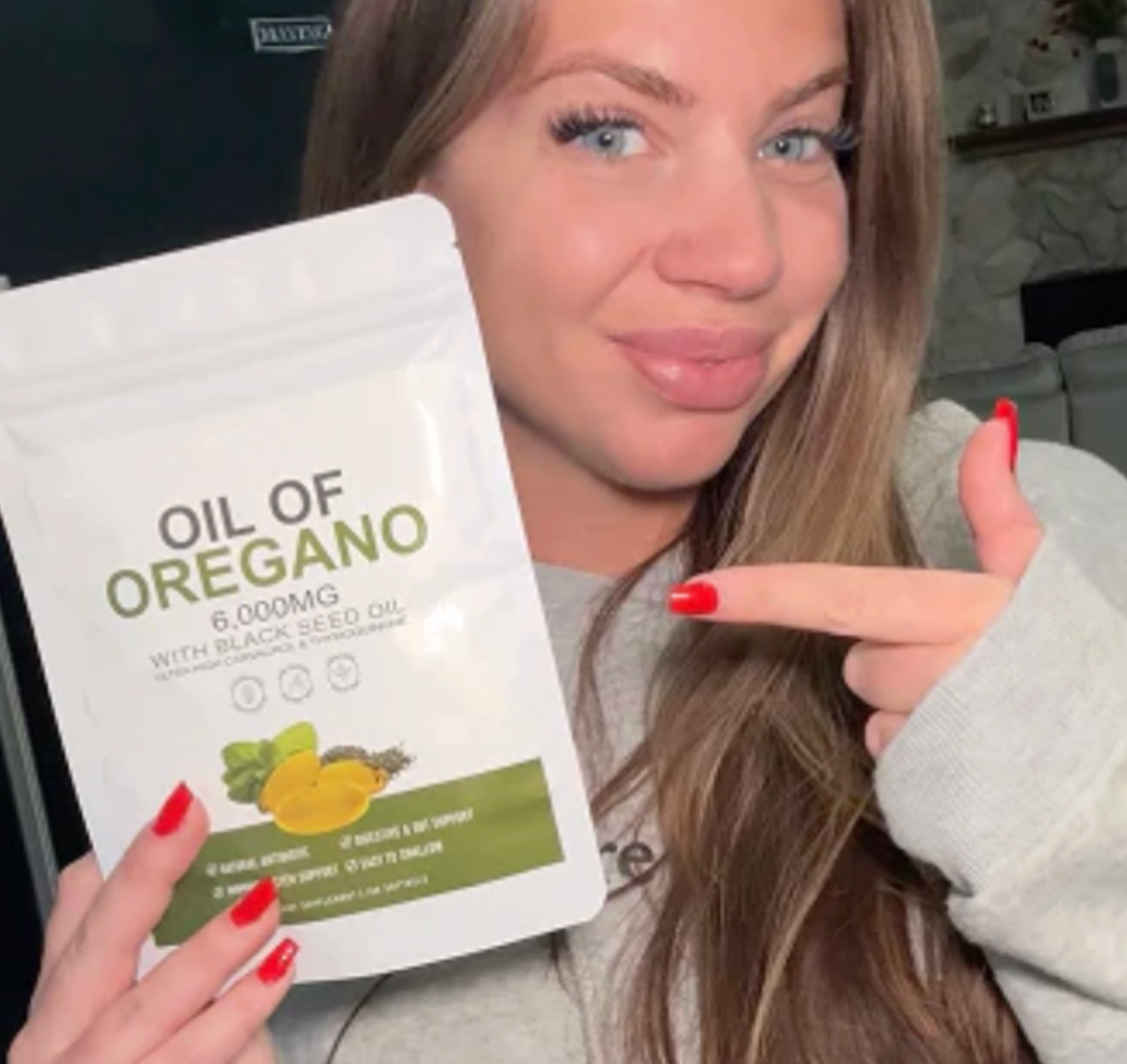 <strong>Mya L</strong>